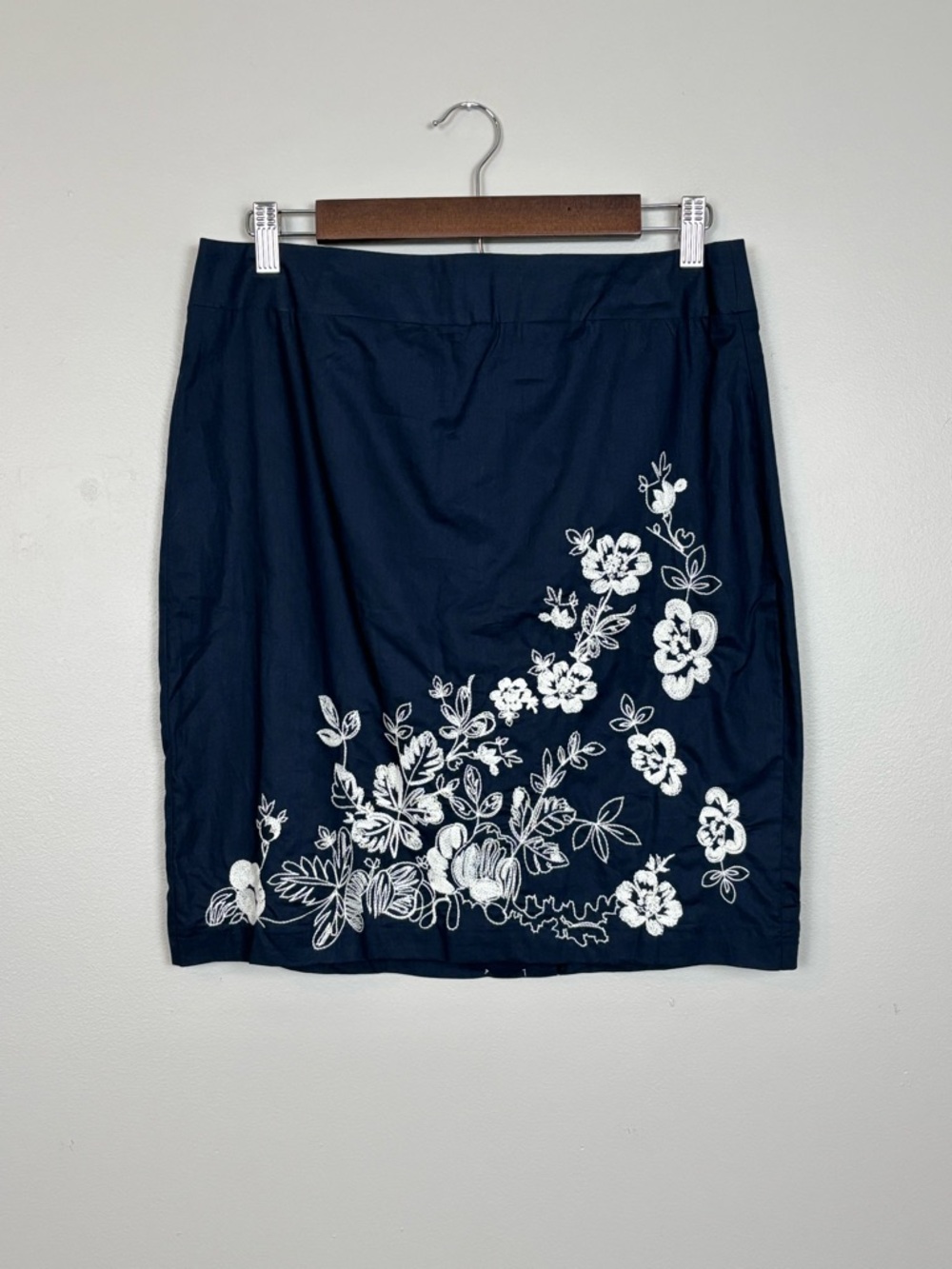 Ann Taylor Factory Skirt Womens‎ 8 Petite Blue Embroidered Floral Lined Mini